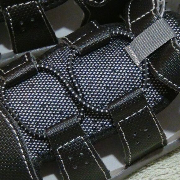 Kid’s See Kai Run Basics Water Shoes Slip On Sandals Grey Size 8 - Picture 4 of 13